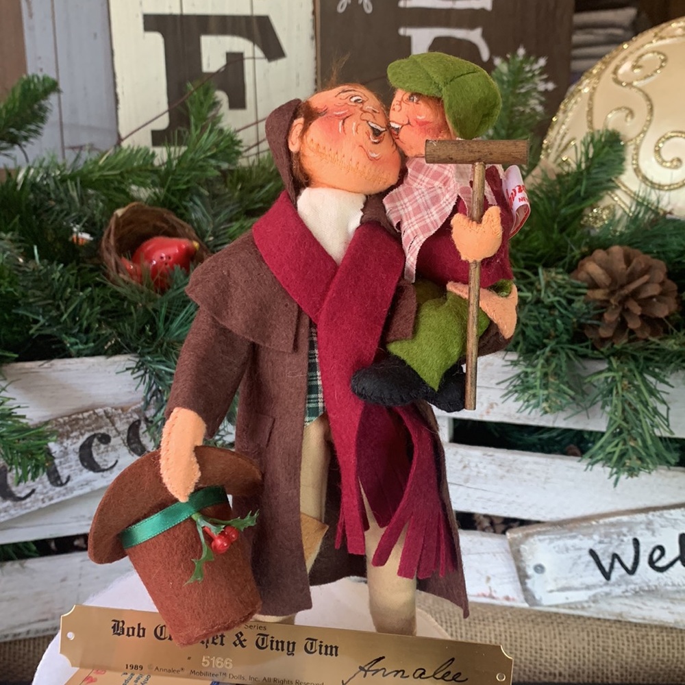🎁 Rare 1991 Annalee 10" Dickens Bob Cratchet with 5" Tiny Tim with Brass Plaque - Picture 6 of 8